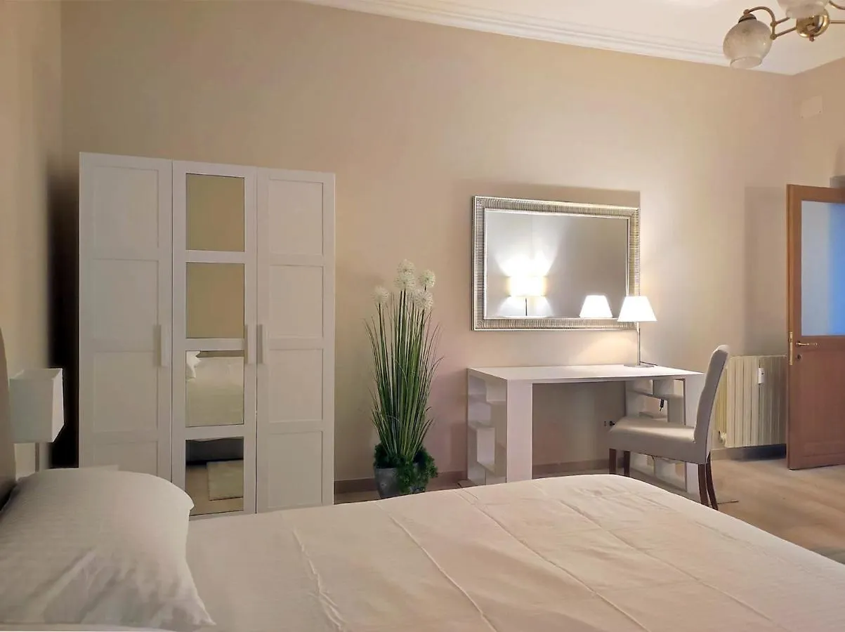 Apartment Appartamento Romeo, Nel Cuore Di Roma Italy