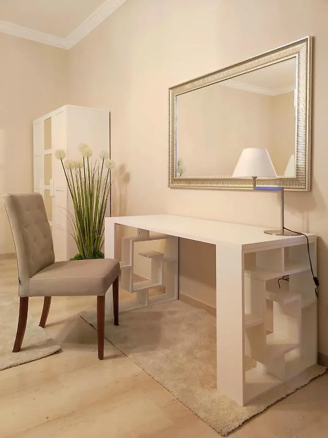 Apartment Appartamento Romeo, Nel Cuore Di Roma
